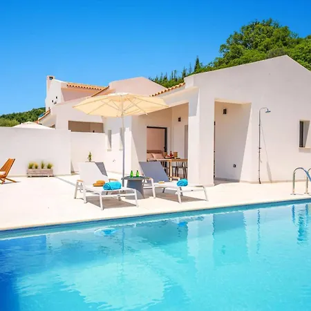 Olive By Villa Mousata